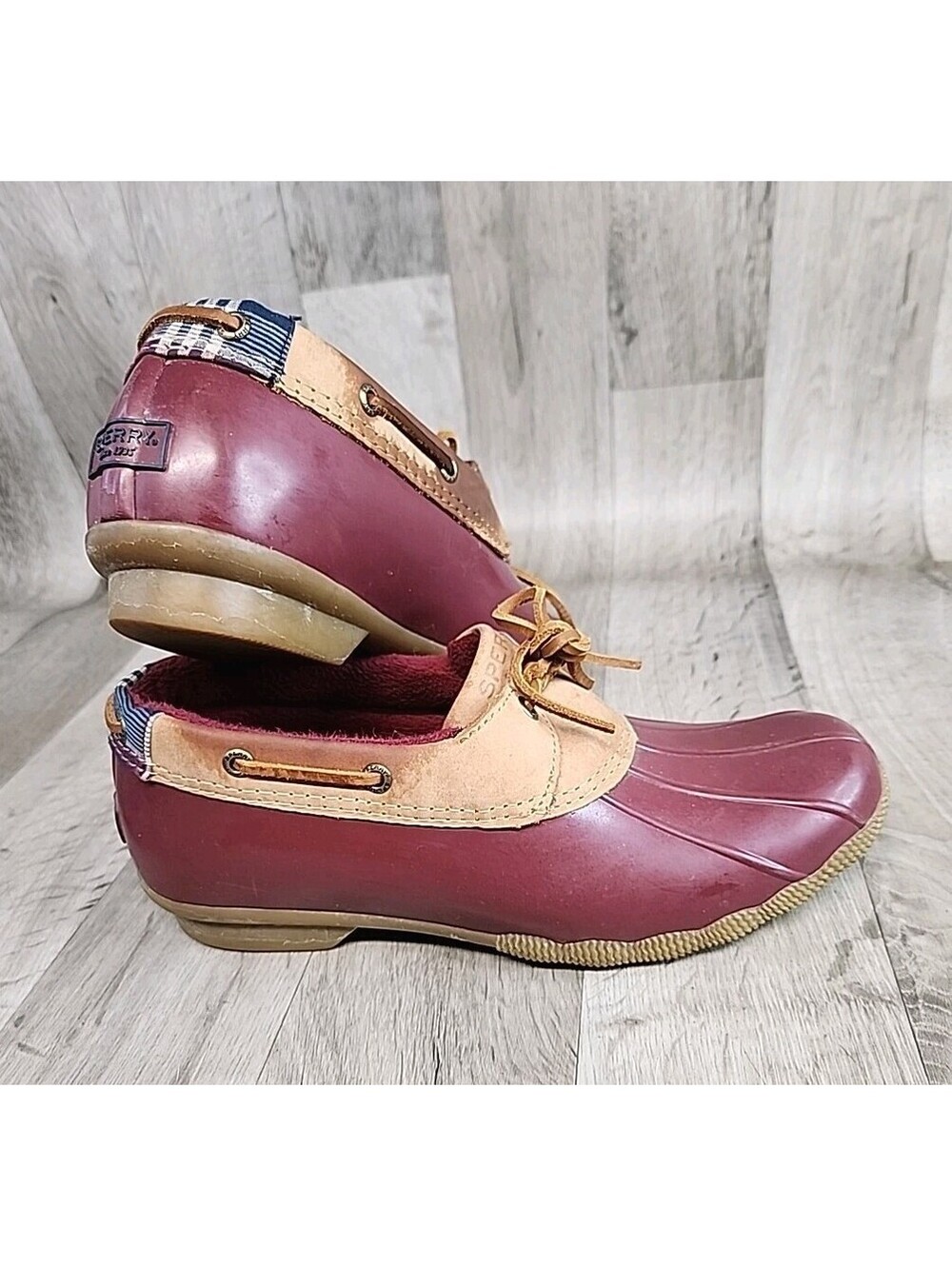 Sperry Top-Sider Saltwater 1-Eye Duck Shoes Tan / Cordovan Fleece Lined Women 10